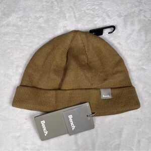 Bench beanie ❄️ NWT ❄️ cotton blend